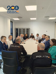 La Policía Nacional y las entidades bancarias de Cuenca trabajan conjuntamente para evitar estafas a las personas mayores