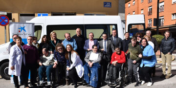La asociación AFAMIT de Tarancón estrena nuevo vehículo adaptado gracias a la colaboración público-privada