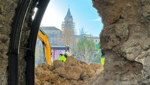 Las obras del paso peatonal bajo el Puente de la Trinidad implican el corte del tráfico el lunes de 2200 a 0000 horas