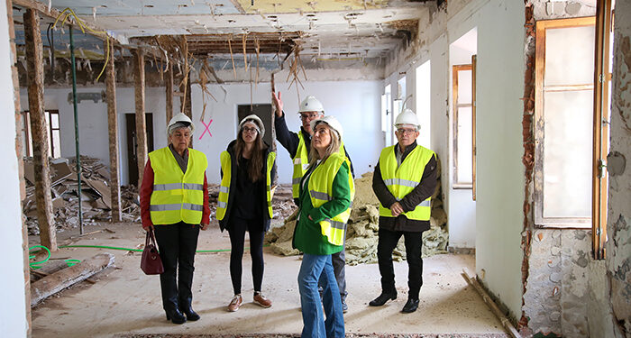 Milagros Tolón destaca los casi 2 millones de euros invertidos por el Gobierno de España en diferentes obras en Campillo de Altobuey 1 Milagros Tolón destaca los casi 2 millones de euros invertidos por el Gobierno de España en diferentes obras en Campillo de Altobuey