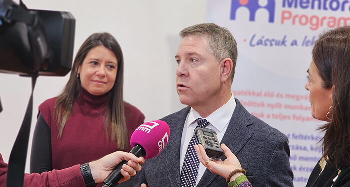 Page anuncia que en marzo se someterá a información pública el texto del decreto que “blindará” los servicios de capacitación en la región