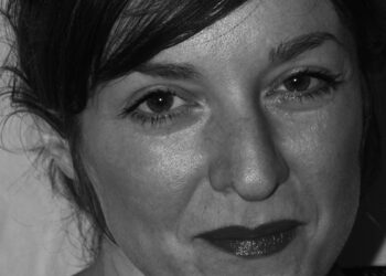 Poesía para Náufragos organiza la presentación del último título de Ana Ares