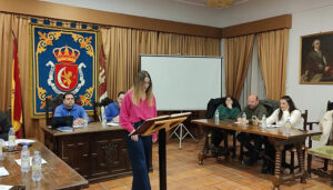 Raquel Cuesta Triguero toma posesión como nueva concejal de Huete