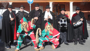San Blas llegó a Cabanillas con cigüeña, botargas, procesión y dulces