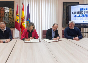 Sellada la colaboración público-privada para urbanizar la manzana de la calle Zaragoza 55 y construir 450 viviendas Sellada la colaboración público-privada para urbanizar la manzana de la calle Zaragoza 55 y construir 450 viviendas