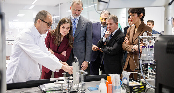 Sus Majestades los Reyes de España visitan el Hospital Nacional de Parapléjicos, centro referente en tratamiento e investigación en lesión medular 1 Sus Majestades los Reyes de España visitan el Hospital Nacional de Parapléjicos, centro referente en tratamiento e investigación en lesión medular