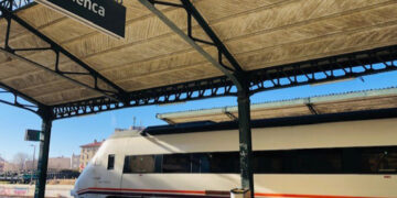 El PP reafirma su defensa del tren en los tribunales, “mejor comparecer ante un juez por luchar por una infraestructura que por cenar con corruptos como hacen cargos del Psoe”