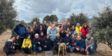 Unas cuarenta personas disfrutan de la ruta de la Serranía Baja de Cuenca con Elige Cuenca