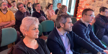 La subdelegada del Gobierno en Cuenca y el subdirector de Iniciativas contra la Despoblación de MITECO asisten al I Encuentro de Holapueblo