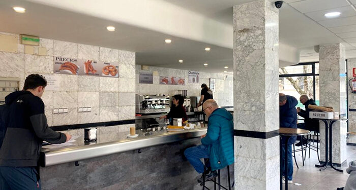 Cierra la Churrería de la Plaza del Mercado de Cuenca acusando al Ayuntameinto de "ignorar sus responsabilidades"