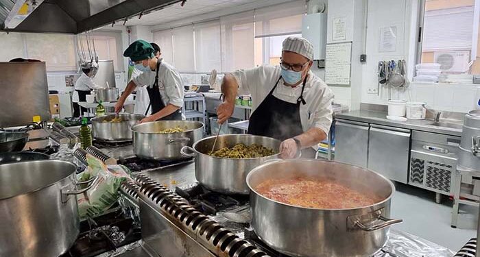 “Comida sobre Ruedas” hace balance de 2024, con más de 2.500 menús servidos en Cabanillas del Campo 1 “Comida sobre Ruedas” hace balance de 2024, con más de 2.500 menús servidos en Cabanillas del Campo