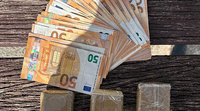 Detenido en Azuqueca con tres tabletas de hachís y 1.700 euros en efectivo