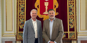 Dolz recibe en el Ayuntamiento al alcalde de la ciudad puertorriqueña de Bayamón