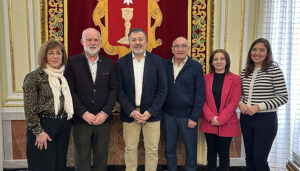 Dolz y Jiménez coinciden en la importancia de mantener la colaboración y coordinación entre Ayuntamiento de Cuenca y Cáritas