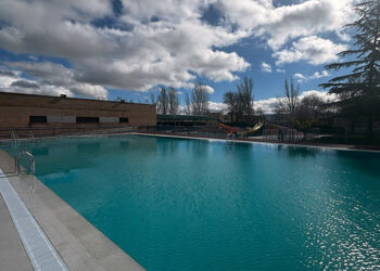 El Ayuntamiento de Azuqueca formaliza la recepción de las obras en el vaso mediano de la piscina de verano El Ayuntamiento de Azuqueca formaliza la recepción de las obras en el vaso mediano de la piscina de verano