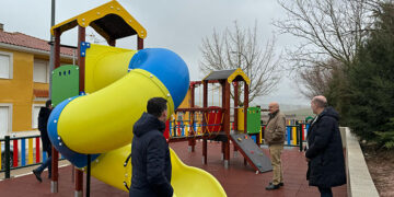 El Ayuntamiento de Cuenca recepciona el nuevo parque infantil de La Melgosa