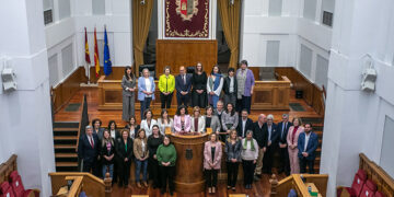 El Gobierno regional emplaza a “frenar” en los parlamentos “la ola populista que atenta contra la igualdad” con diálogo “sosegado y principios”