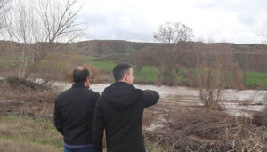 El alcalde de Cabanillas emite un bando alertando de la situación ante el riesgo de inundaciones