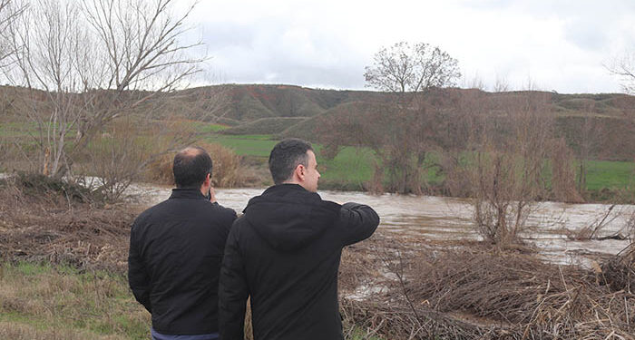 El alcalde de Cabanillas emite un bando alertando de la situación ante el riesgo de inundaciones