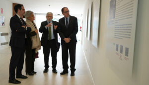 El campus de Cuenca acoge una exposición sobre la primera masacre de ETA