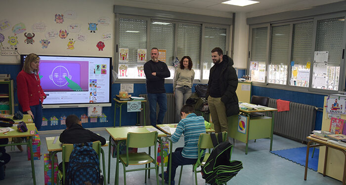 El colegio de Tragacete adecúa las instalaciones deportivas del patio gracias a una ayuda de 5.600 euros de la Diputación 1 El colegio de Tragacete adecúa las instalaciones deportivas del patio gracias a una ayuda de 5.600 euros de la Diputación