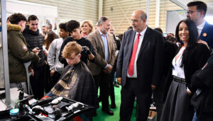 El número de empresas que participan en la FP Dual crece un 50 por ciento en el último año y alcanza las 11.500