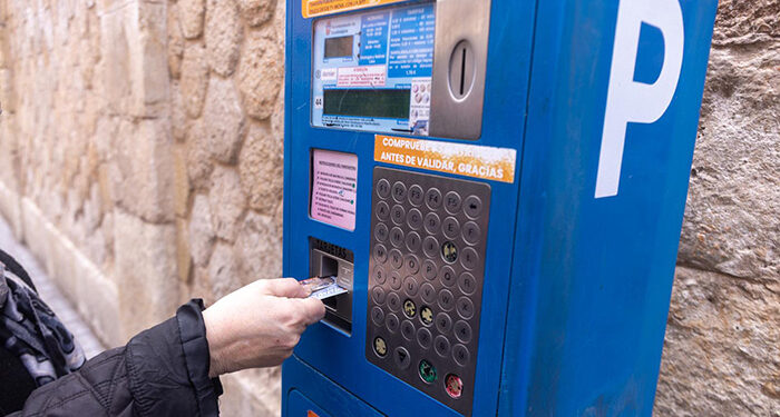 El sistema de recarga de tarjetas de transporte urbano de Guadalajara se verá ampliado con quioscos informáticos que permitirán la recarga con tarjeta bancaria 1 El sistema de recarga de tarjetas de transporte urbano de Guadalajara se verá ampliado con quioscos informáticos que permitirán la recarga con tarjeta bancaria