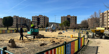 En marcha las obras para la instalación de la nueva área infantil de Las Cañadillas
