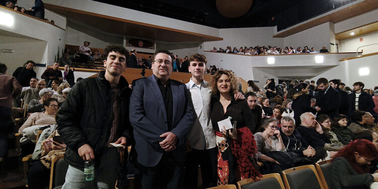 filter: 135; fileterIntensity: 0.12; filterMask: 0; captureOrientation: 0;
algolist: 0;
multi-frame: 1;
brp_mask:0;
brp_del_th:0.0000,0.0000;
brp_del_sen:0.0000,0.0000;
delta:null;
module: photo;hw-remosaic: false;touch: (-1.0, -1.0);sceneMode: 8;cct_value: 0;AI_Scene: (-1, -1);aec_lux: 0.0;aec_lux_index: 0;albedo: ;confidence: ;motionLevel: -1;weatherinfo: null;temperature: 32;