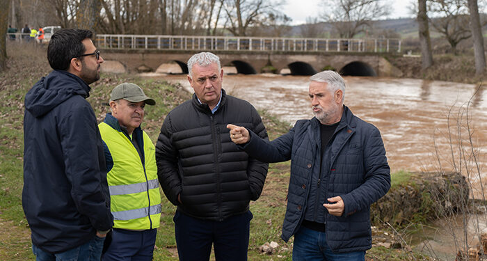 José Luis Vega muestra su apoyo a los alcaldes de pueblos afectados por crecidas de ríos de la provincia