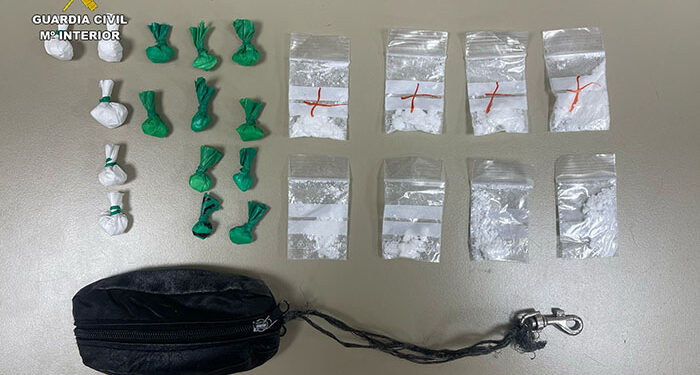 La Guardia Civil detiene en Sigüenza a una persona con 23 dosis de cocaína en un local de ocio 1 La Guardia Civil detiene en Sigüenza a una persona por tráfico de drogas