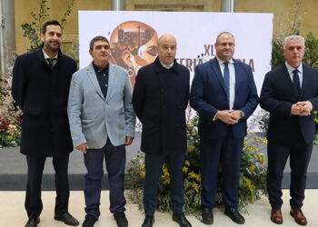 La Junta apoya al sector apícola con diferentes líneas de ayuda, impulsando la incorporación de apicultores y fomentando la investigación La Junta apoya al sector apícola con diferentes líneas de ayuda, impulsando la incorporación de apicultores y fomentando la investigación