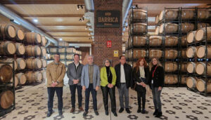 La Junta destaca el trabajo que está desarrollando junto al tejido empresarial para acelerar el proceso de descarbonización de Castilla-La Mancha