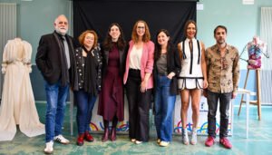 La Junta destaca la contribución histórica en materia de igualdad de las mujeres vinculadas a la moda y al sector textil