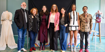 La Junta destaca la contribución histórica en materia de igualdad de las mujeres vinculadas a la moda y al sector textil