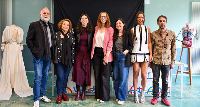 La Junta destaca la contribución histórica en materia de igualdad de las mujeres vinculadas a la moda y al sector textil 1 La Junta destaca la contribución histórica en materia de igualdad de las mujeres vinculadas a la moda y al sector textil