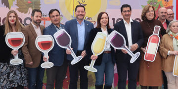 La Junta impulsa la cultura del vino para que los castellanomanchegos sean “los mejores embajadores de nuestros vinos”