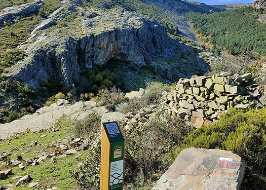 La Junta presenta la Red de Geo-Rutas y la Guía Geológica del Parque Natural de la Sierra Norte de Guadalajara 1 La Junta presenta la Red de Geo-Rutas y la Guía Geológica del Parque Natural de la Sierra Norte de Guadalajara