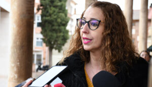 La Junta recuerda que hay millones de mujeres en el mundo sufriendo en mayor medida la pobreza, la violencia y la guerra