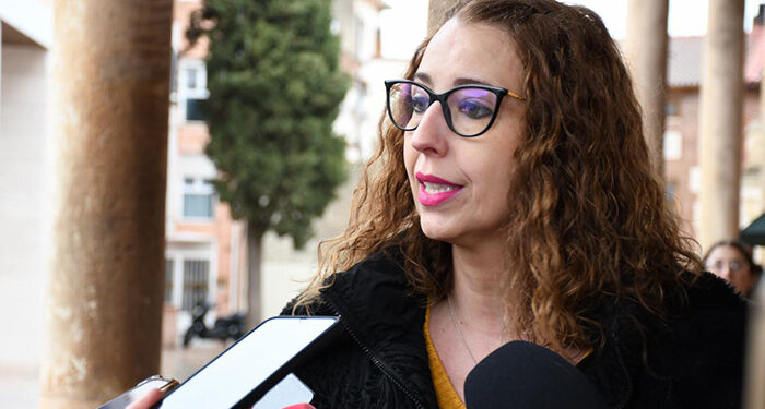 La Junta recuerda que hay millones de mujeres en el mundo sufriendo en mayor medida la pobreza, la violencia y la guerra