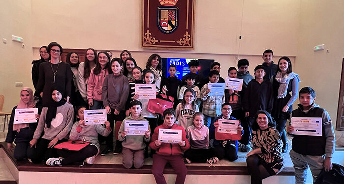 La Junta refuerza las competencias digitales de 30 niños y jóvenes de San Lorenzo de la Parrilla