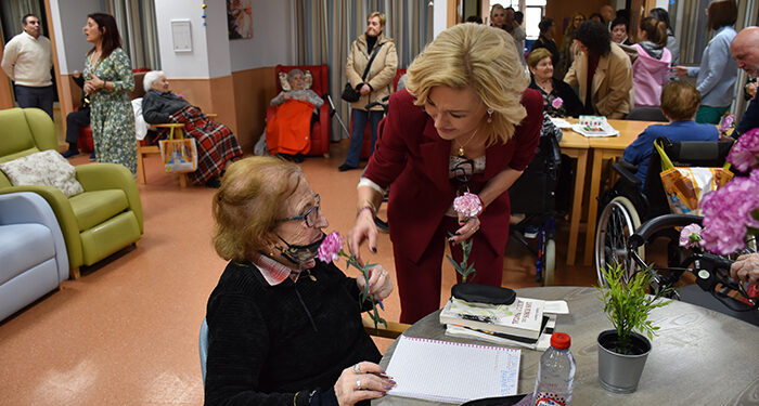 La Junta resalta el peso de la “economía plateada” en el desarrollo de la provincia de Cuenca