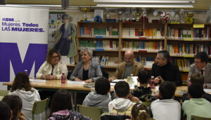 La Subdelegación del Gobierno de Cuenca presenta al alumnado de primaria el libro ‘La locomotora del tiempo’, de Xavier Eguiguren
