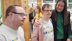 La consejera de Bienestar Social visita el centro de actividades múltiples de Down Guadalajara en el Día Mundial del Síndrome de Down