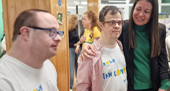 La consejera de Bienestar Social visita el centro de actividades múltiples de Down Guadalajara en el Día Mundial del Síndrome de Down 1 La consejera de Bienestar Social visita el centro de actividades múltiples de Down Guadalajara en el Día Mundial del Síndrome de Down