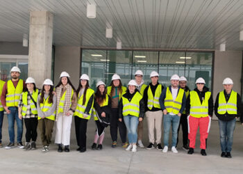 Los alumnos de Formación Profesional en Electromedicina Clínica e Imagen para el Diagnóstico y Medicina Nuclear conocen el nuevo Hospital Universitario de Cuenca