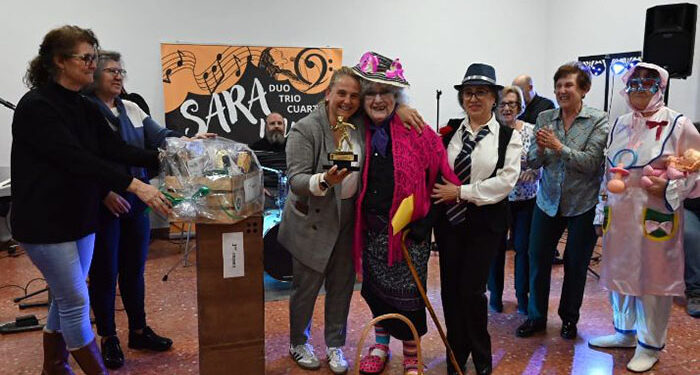 Los mayores de Guadalajara brillan en su gran fiesta de Carnaval