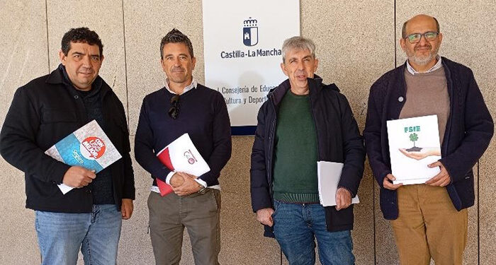 Los sindicatos de la enseñanza concertada piden una reunión urgente con la Consejería de Educación