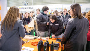 Más de 500 personas se interesan por la labor de amiab en la Feria de Formación Profesional de Cuenca