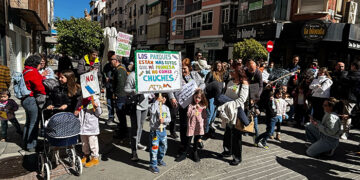 Más de un centenar de personas pide en Cuenca parques infantiles con miras de futuro y bien planificados